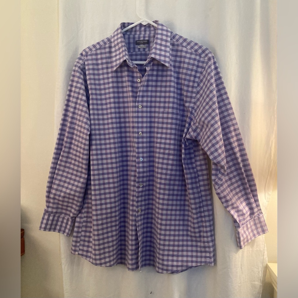 Van Heusen Men’s Button Down Long Sleeve Flex Dress Shirt  Size 16 1/2  32/33